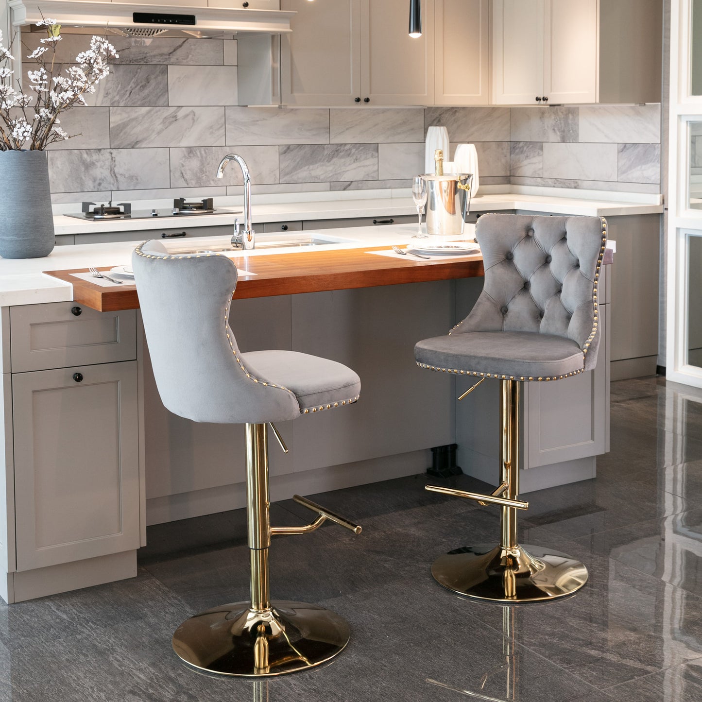 Swivel Bar Stools of 2, LegaHome Velvet Counter Height Barstools, 25-33 Inch Adjustable Height Bar Stools for Kitchen Counter, Modern Upholstered Kitchen Island Chairs, 300lbs Capacity, Beige
